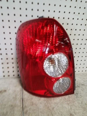 Luz trasera del conductor Hatchback Protege5 para 02-03 MAZDA PROTEGE 336913 Foto 1 de 3