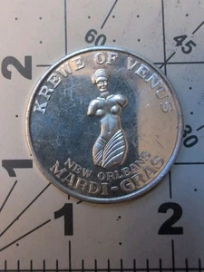 Vintage KREWE OF VENUS 1963 (kleine Brüste) Aluminium Karneval Doubloon #MDG - Bild 1 von 8