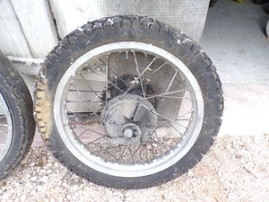 Yamaha 250 XT Hinterrad vorne Reifen HS 14825 - Bild 1 von 2