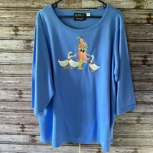 Bob Mackie Damen Top Größe 1X Blau Bestickt Mädchen Gänse Neu mit Etikett - Bild 1 von 7