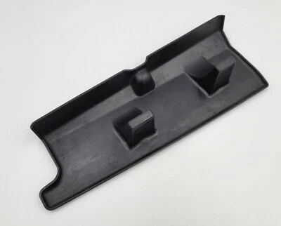 Оригинальная панель закрытия перчаточного ящика для передней правой пассажирской приборной панели Dodge Journey 2009–2010 годов выпуска - Изображение 1 из 4