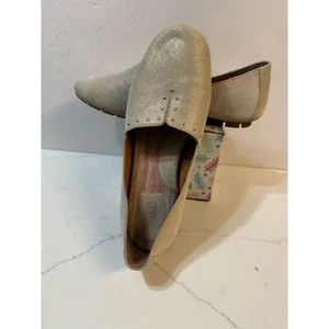 Born women’s flats size 8m - Picture 1 of 7