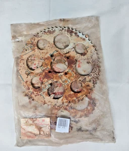 Genuine Honda Trail 90 CL90 CS90 CT90 CT200 Rear Drive Sprocket 61 Teeth NOS - Picture 1 of 3