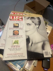 1998 Life Magazine-The Year in Pictures Collectors Edition Jan Princess Diana - Picture 1 of 9