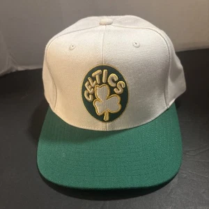 Boston Celtics NBA Mitchell & Ness Snapback Cap Hat - Picture 1 of 5