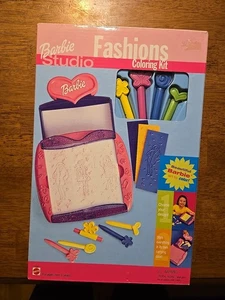 Neu Vintage 2000 Mattel Barbie Studio Fashions Coloring Activity Kit RAR  - Bild 1 von 7
