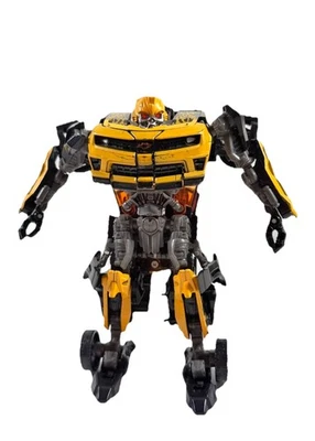 Hasbro Transformers Cyberfire Bumblebee Deluxe Class Dark of Moon 2011 Figure - Image 1 of 4