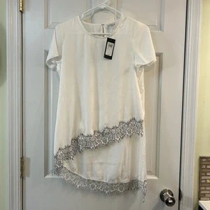 Guess LA Blouse Womens XS White Black Lace Asymetrical NWT Carrie Short Sleeve - Picture 1 of 8