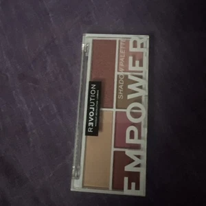 Revolution Makeup Revolution London Eyeshadow Palette "Empower" NEW - Picture 1 of 2