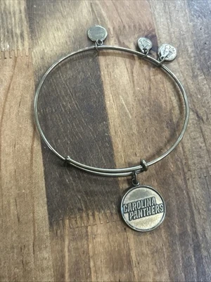 Brazalete Brazalete Cobre Alex and Ani Carolina Panthers NFL Fútbol Foto 1 de 4