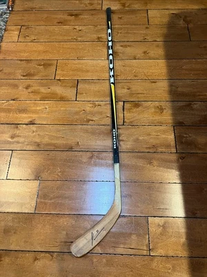 James van Riemsdyk SIGNED Flyers Koho 2250 Mario Lemieux Model Hockey Stick AUTO - Image 1 of 4