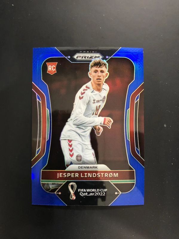 2022 Panini Prizm World Cup Jesper Lindstrom RC blue 136/299 Denmark Napoli