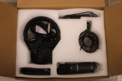 M-AUDIO AIR 192/4 VOCAL STUDIO PRO - Image 1 of 2