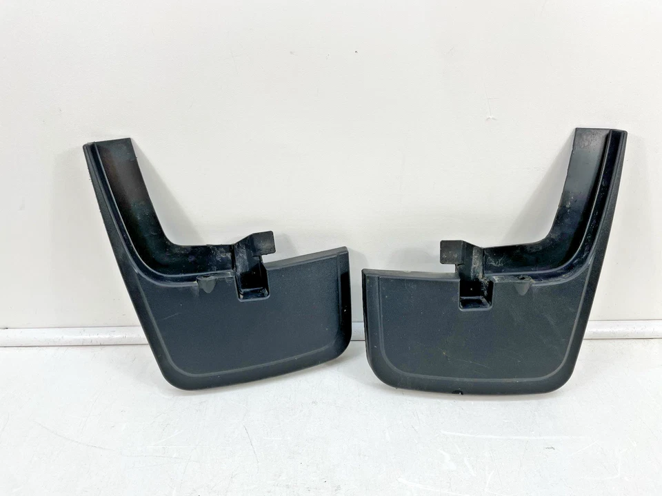 Ford Explorer 2009 protectores contra salpicaduras delanteros derecho/izquierdo FL3J-16A262-AAW OEM Foto 1 de 4