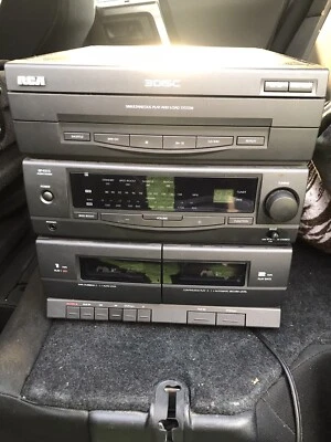 Vintage RCA Compact Audio System RP-9515 - Image 1 of 2