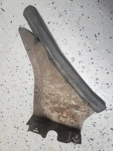 Corvette C3 1968 1979 Outer Splash  Shield w foam - Foto 1 di 2