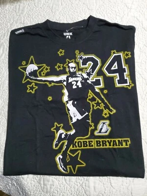 NEW KOBE "BLACK MAMBA" BRYANT #24 HOF Action Photo UNK Black TShirt SZ Large  - Image 1 of 4