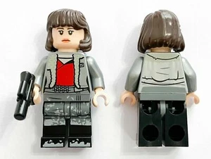 LEGO STAR WARS - QI'RA YODA MISPRINT ON TORSO - ULTRA RARE - 75209 / 75208 - NEW - Picture 1 of 6