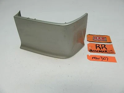 SAAB 900 CUARTO PANEL RELLENO EMBELLECEDOR PARACHOQUES TRASERO CUBIERTA MOLDURA PLATA R R R RR COCHE Foto 1 de 4