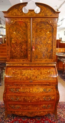 Fabuloso escritorio de secretaria estilo Maggiolini con incrustaciones de marquetería italiana con incrustaciones de madera mixta Foto 1 de 4