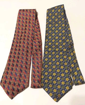 Lote de 2 corbatas geométricas para hombre Paul Fredrick rojas y azules de seda hechas en EE. UU.  Foto 1 de 4