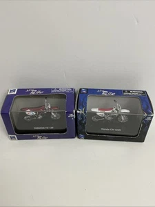 NewRay Honda CR 125R & Yamaha YZ 125 Diecast 1:32 Display Motorcycle Dirt Bike - Picture 1 of 3