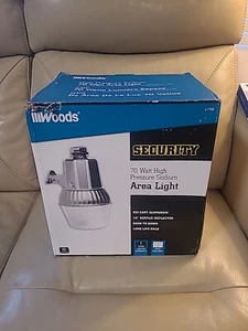 Woods 70 Watt L1730 Cci Modern High Pressure Sodium Farm Light; Coated Housing - Picture 1 of 10