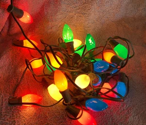 Vintage Christmas Holiday Light String of 25 C 9 1/4 Lights 24-25' 5 Colors #A - Picture 1 of 3