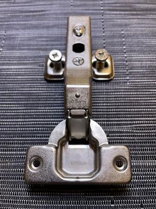 Blum 80.955 -01 Topfscharnier m. Feder, Clip Funktion und Montageplatte - Bild 1 von 5