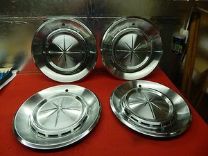 4 USED 60 Lincoln Premiere 16" Wheelcover #C0LY-1130-A Nice - Picture 1 of 11