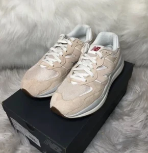 New Balance 57/40 Damengröße 9,5 B Vintage Rose Wildleder Mesh Turnschuhe - Bild 1 von 9