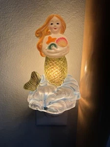 Vtg 2007 Midwest Mermaid Plug-In Night Light 3D Shimmer Sparkle Ocean Sea Shells - Picture 1 of 5