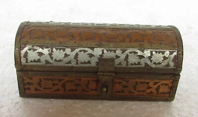 Vintage old Handcrafted Copper / White metal Fitted Wooden Jewelry Box,  - Image 1 of 4