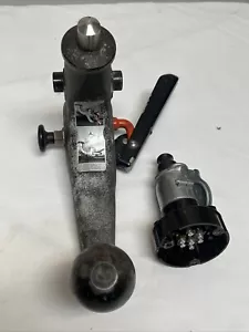 Mercedes Benz R107 W126 Factory Tow Hook And Plug 380SL SEC SEL 560SL SEC SEL - Foto 1 di 4