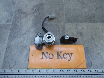 1987 Yamaha FZX700 Fazer Y715-1. ignition switch lock set NO KEY - Image 1 of 4