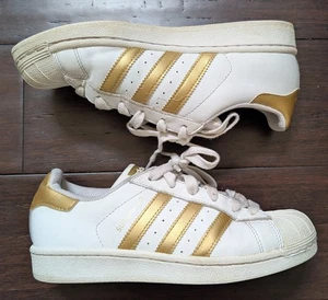 Adidas Shoes Youth Kids 4 Superstar Gold & White Sneakers Leather Casual Logo - Picture 1 of 8