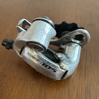 老式禧玛诺 105 RD-5501 后变速器短笼 9 速 - 二手 — 第 1/4 张图片