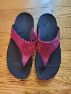 Fitflop 露露脚趾柱懒人鞋 10 码红色麂皮绒楔形凉鞋 GUC  — 第 1/4 张图片