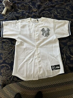 Camiseta para mujer Derek Jeter majestuosa mediana Foto 1 de 4