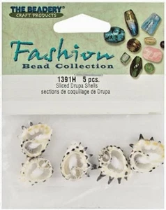 The Beadery Mode Perlen geschnitten Drupa Muscheln Natur 5 Stück Neu im Paket - Bild 1 von 4