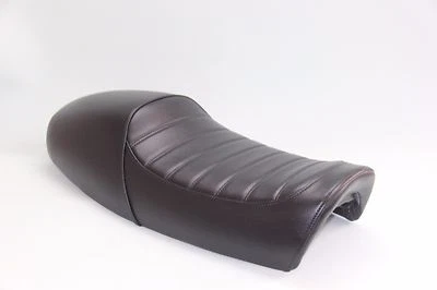 1968-1971 Honda CB450 K1-K4 motorcycle cafe racer seat rear hinge Code: D7071 - Imagem 1 de 4