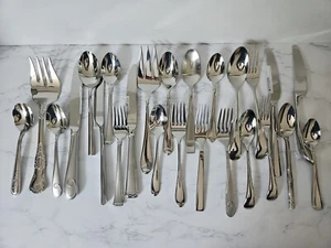 18/10 Stainless Steel Marked Flatware Silverware 25 Pc Lot Knifes Spoons #890C - Picture 1 of 9