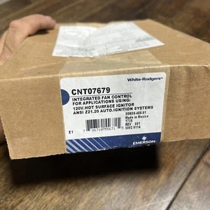 EMERSON CNT07679 SINGLE STAGE INTEGRATED FURNACE CONTROL New-Old Stock - Picture 1 of 4