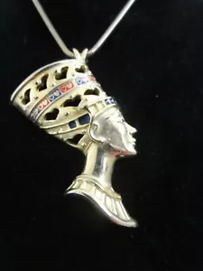 ANTICA COLLANA CATENA LUNGA CIONDOLO NEFERTITI GRANDE REVIVAL EGIZIANO FRANCESE - Foto 1 di 8