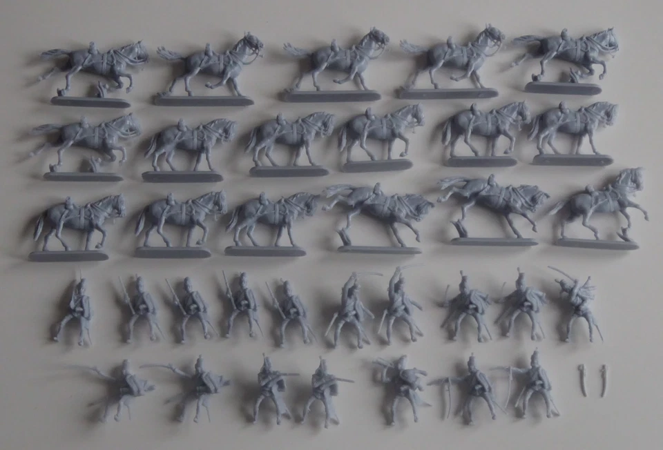 LOOSE VINTAGE REVELL 1/72 SCALE 7 YEARS' WAR PRUSSIAN HUSSARS - Image 1 of 1