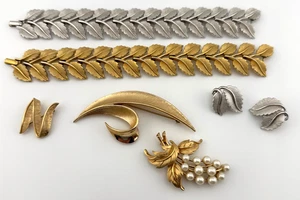 Trifari Jewelry Lot Bracelet Pin Clip on Earrings Vintage - Picture 1 of 5