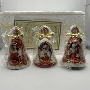Coca Cola Weihnachtsschmuck Glocken Bradford Exchange 39441 Santa 2001 Coke - Bild 1 von 5