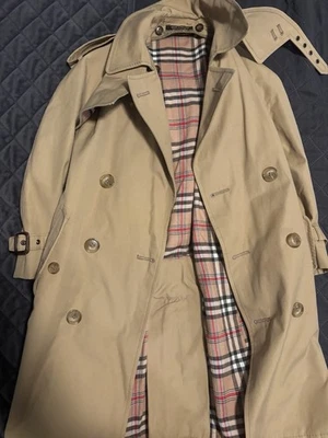 Gabardina para mujer Gant vintage rara tostada con forro interior a cuadros Foto 1 de 4