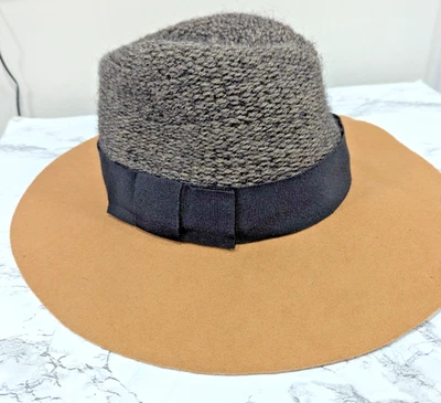 "Sombrero Bettina Anthropologie tejido de lana tostado abigarrado/marrón/negro 22"" cir. Italia Foto 1 de 4