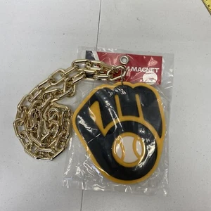 FanFave MLB 3D Foam Magnet With Gold Chain Milwaukee Brewers - Picture 1 of 6